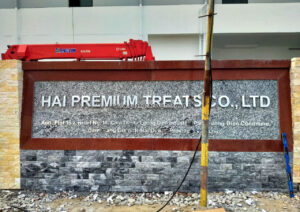 Công ty quảng cáo Vũ Phong chuyên gia công chữ nổi inox ở Hải Dương, làm biển quảng cáo chữ nổi inox chuyên nghiệp và uy tín tại Hải Dương. LH: 0812.111.989